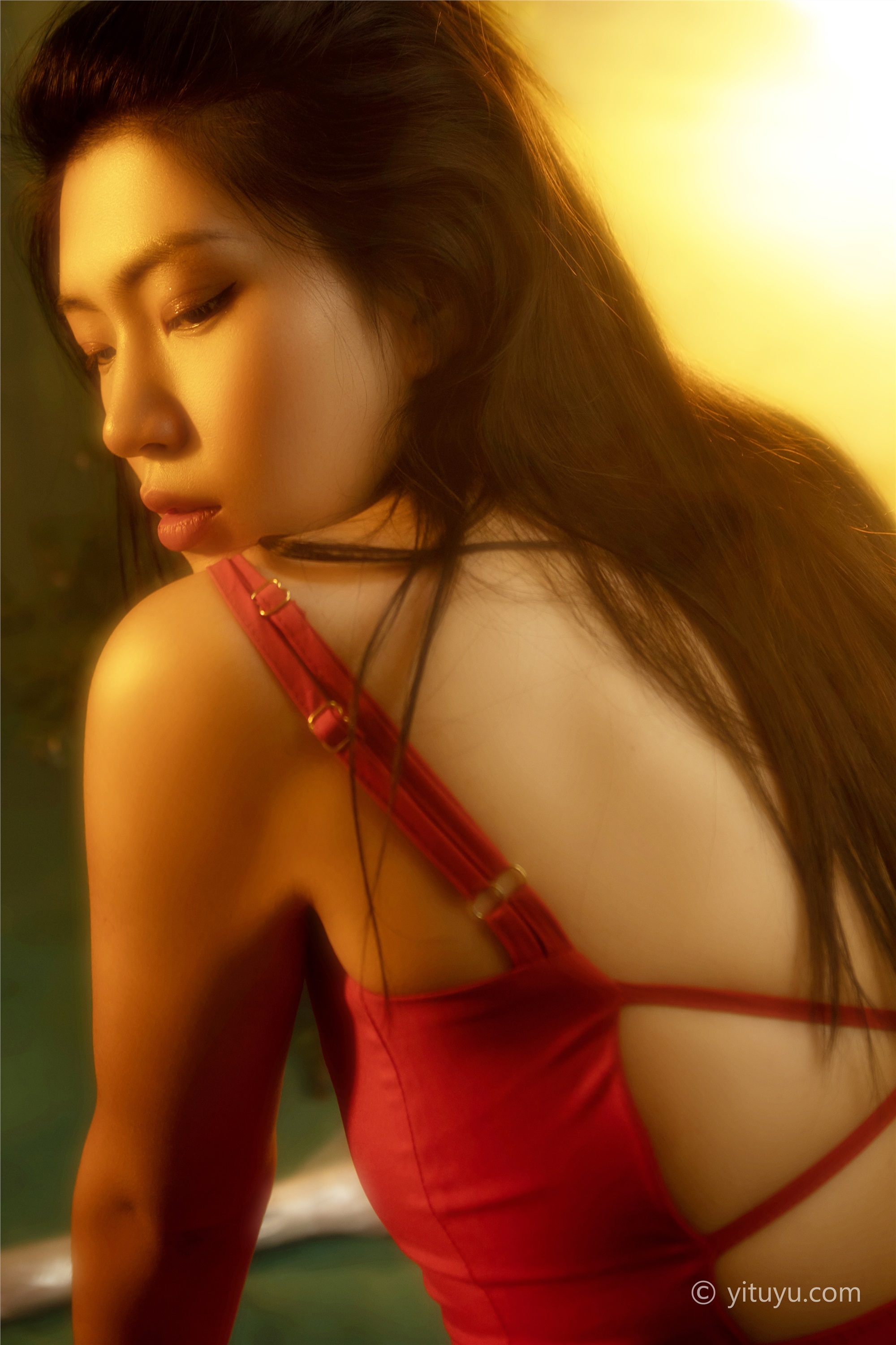 YITUYU艺图语  2021.05.24 红装 娇娇